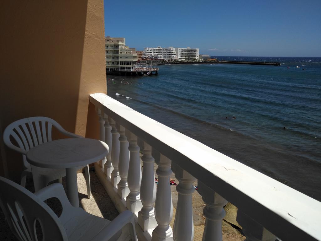 Apartamentos Rocamar El Medano Bagian luar foto